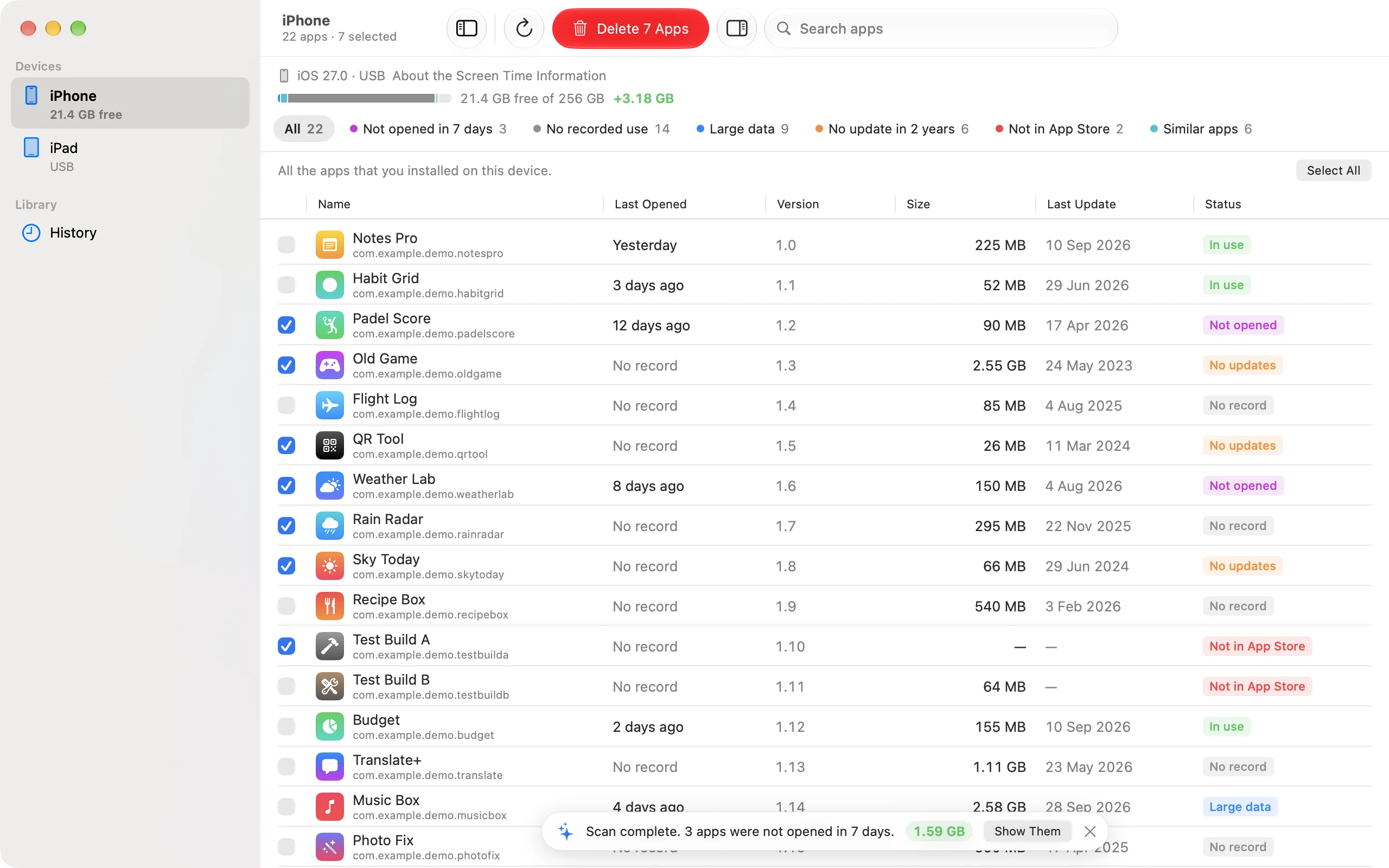 The iUninstall window with the apps of an iPhone. Seven apps are selected, and the Delete 7 Apps button is at the top.
